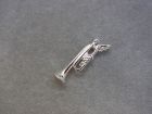 Zilveren trompet bedel hanger