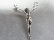 Echt zilveren Jezus figuur voor aan ketting.
