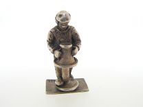 Oud Zilveren Miniatuur pottenbakker