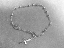 Rozenkrans armbandje 17 tot 20 cm.